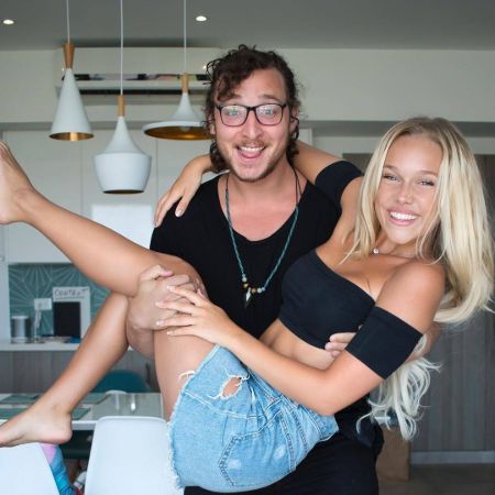 Estelle Berglin and Julius Dein are dating as of April 2021